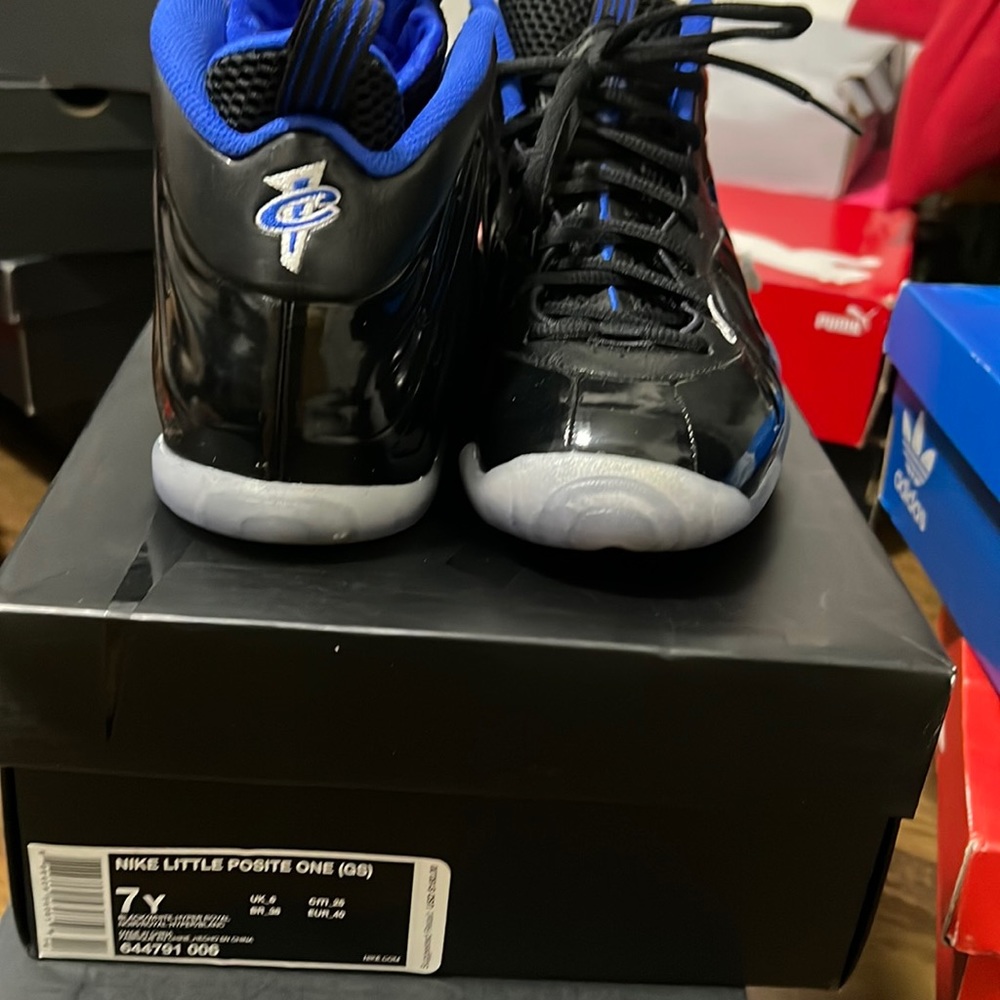 Nike little posite one black and hyper royal